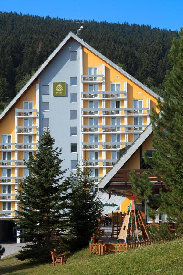 Pinia Hotel & Resort Špindlerŭv Mlýn Luaran gambar