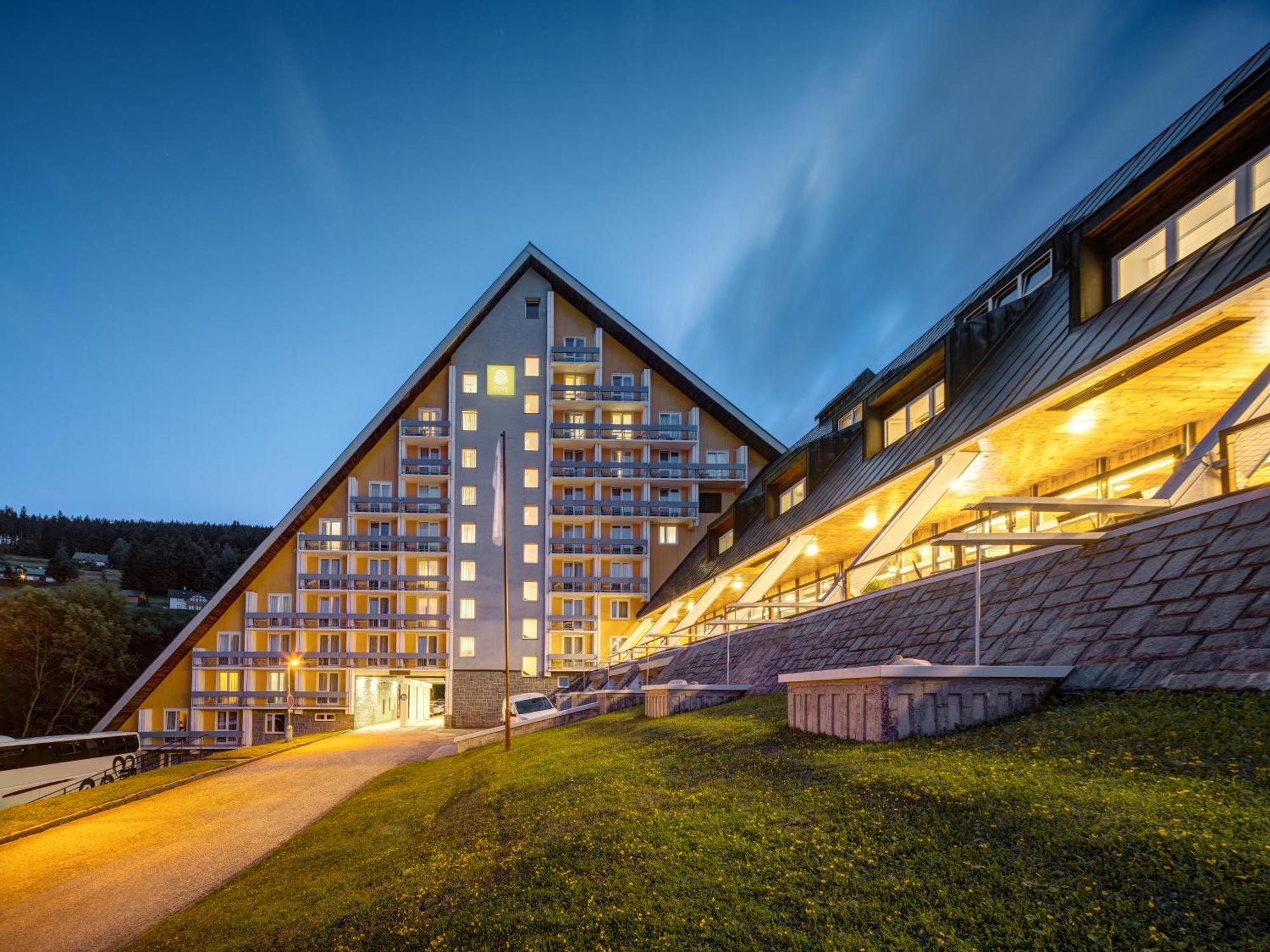 Pinia Hotel & Resort Špindlerŭv Mlýn Luaran gambar