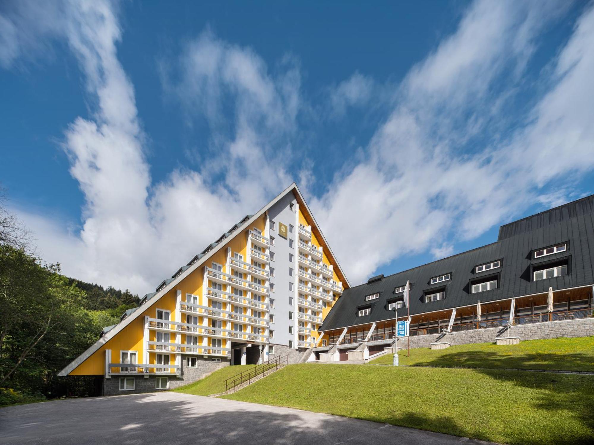 Pinia Hotel & Resort Špindlerŭv Mlýn Luaran gambar